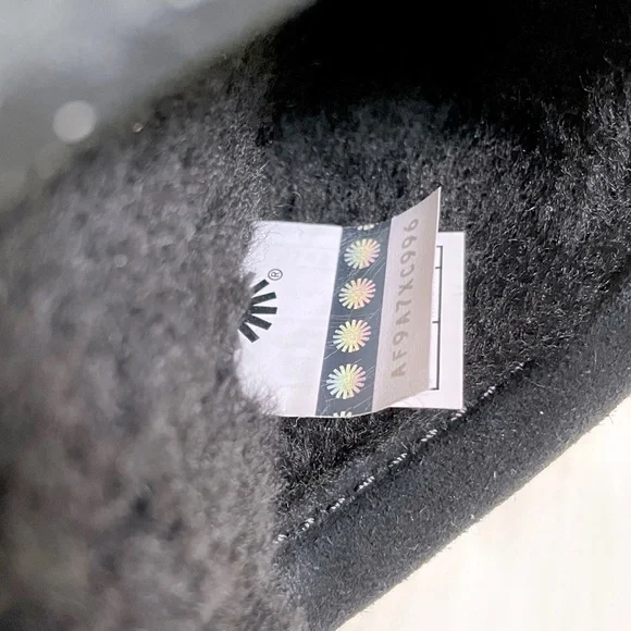 UGG Women’s Pearle Slippers In Black - Picture 7 of 8